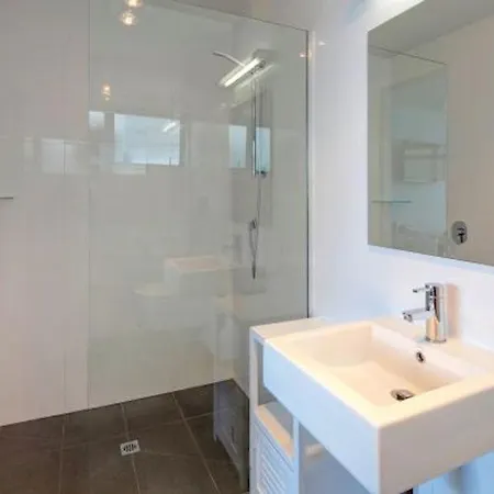 Spectacular Panoramic 5Bedroom Lakeview Queenstown Exterior photo