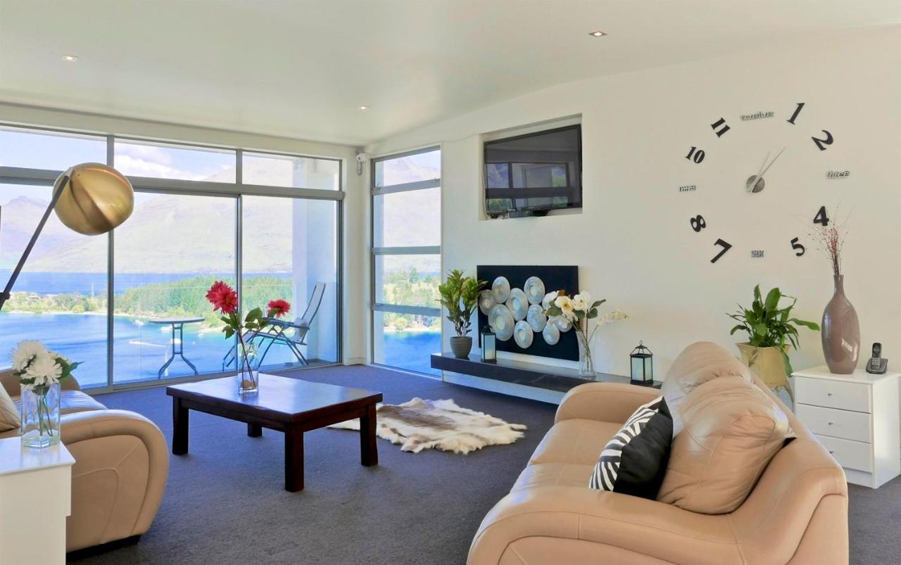 Spectacular Panoramic 5bedroom Lakeview * Queenstown